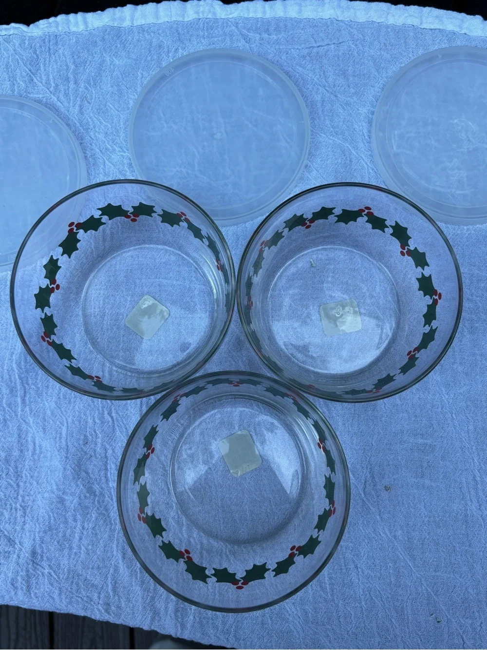 Crate & Barrel Holly Leaf Lidded Bowls 16.5 oz Lot of 3 Christmas